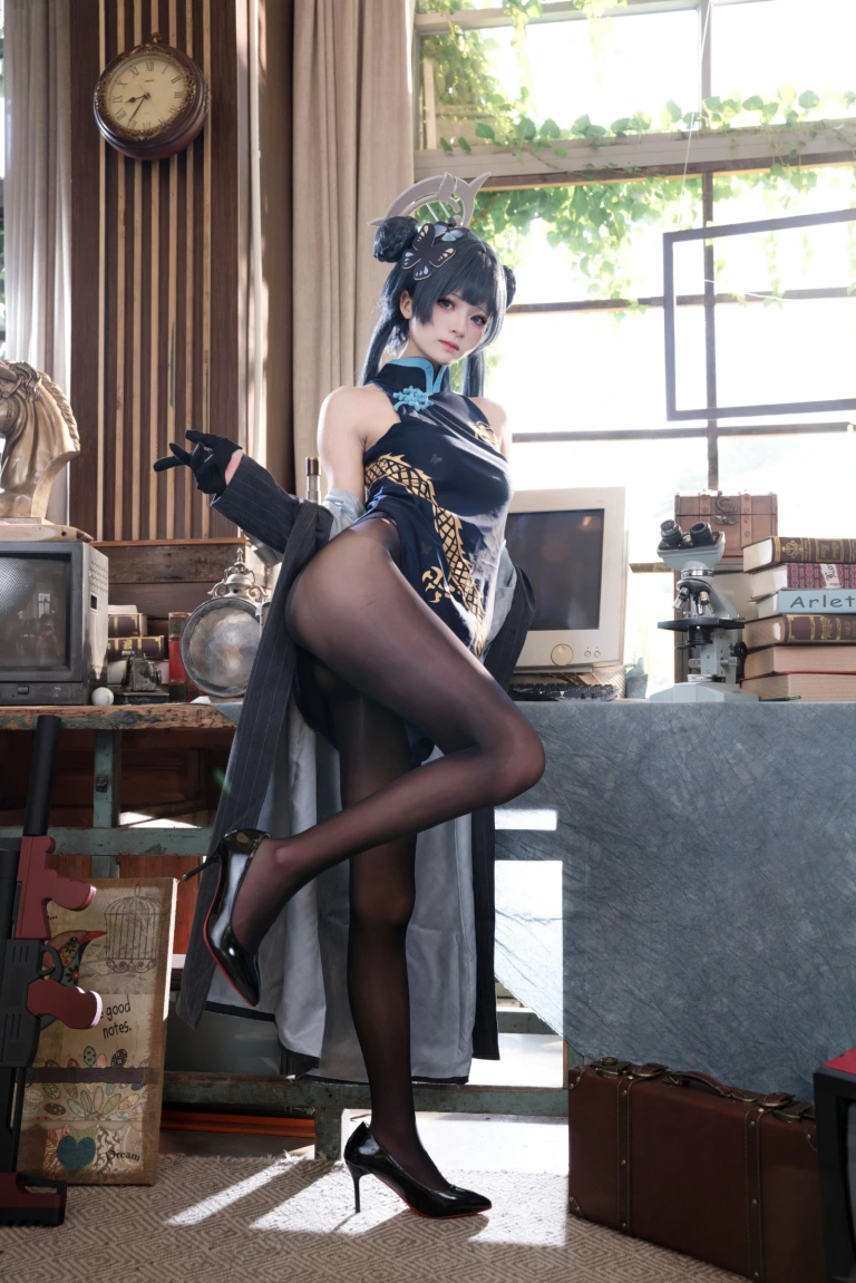 九柒喵《蔚蓝档案 妃咲原皮》主题写真：54张全套美图