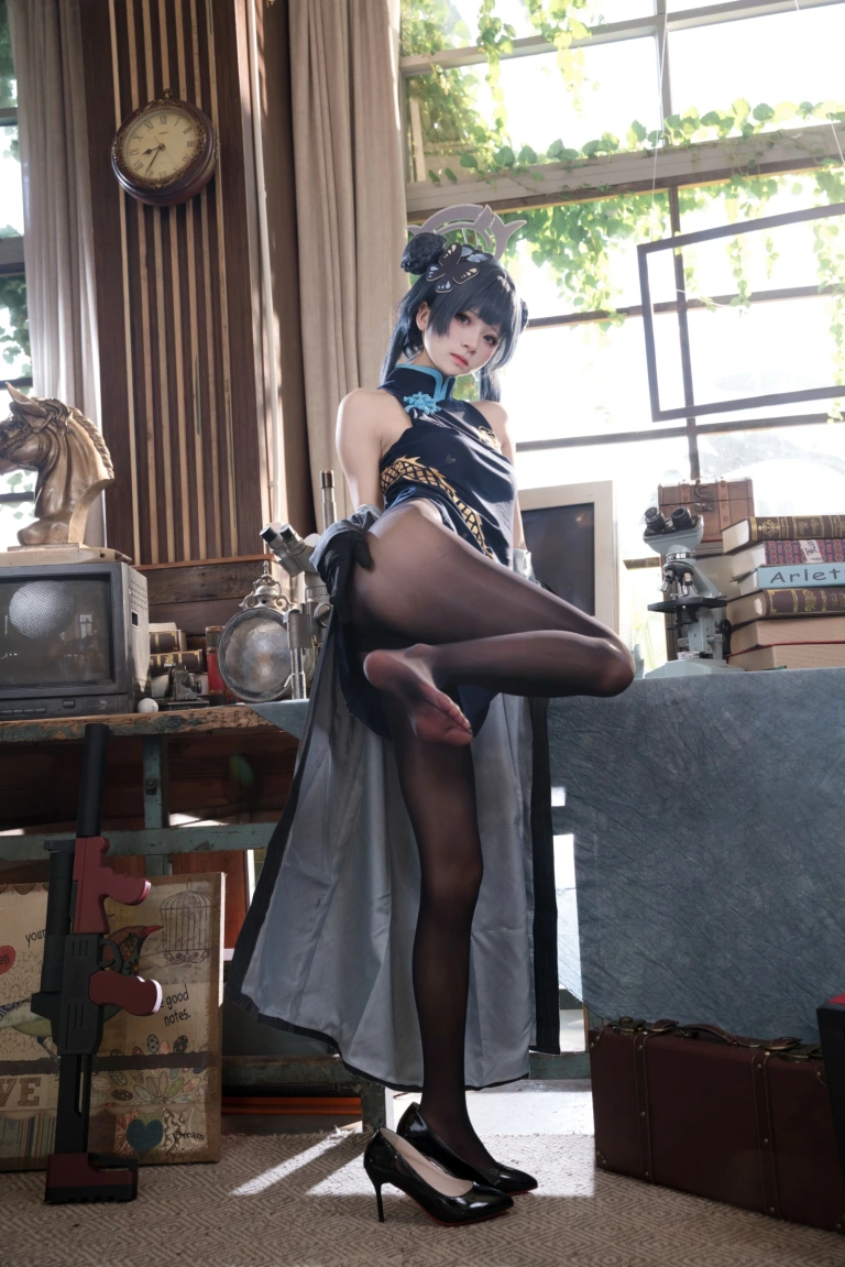九柒喵《蔚蓝档案 妃咲原皮》主题写真：54张全套美图