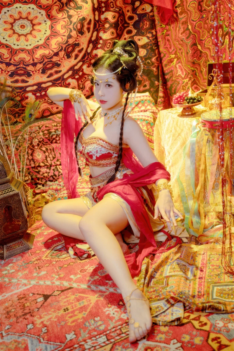 虎森森《梦入敦煌》主题写真：66张全套美图