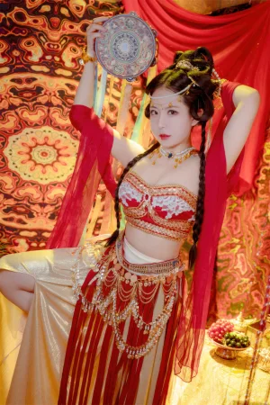 虎森森《梦入敦煌》主题写真：66张全套美图