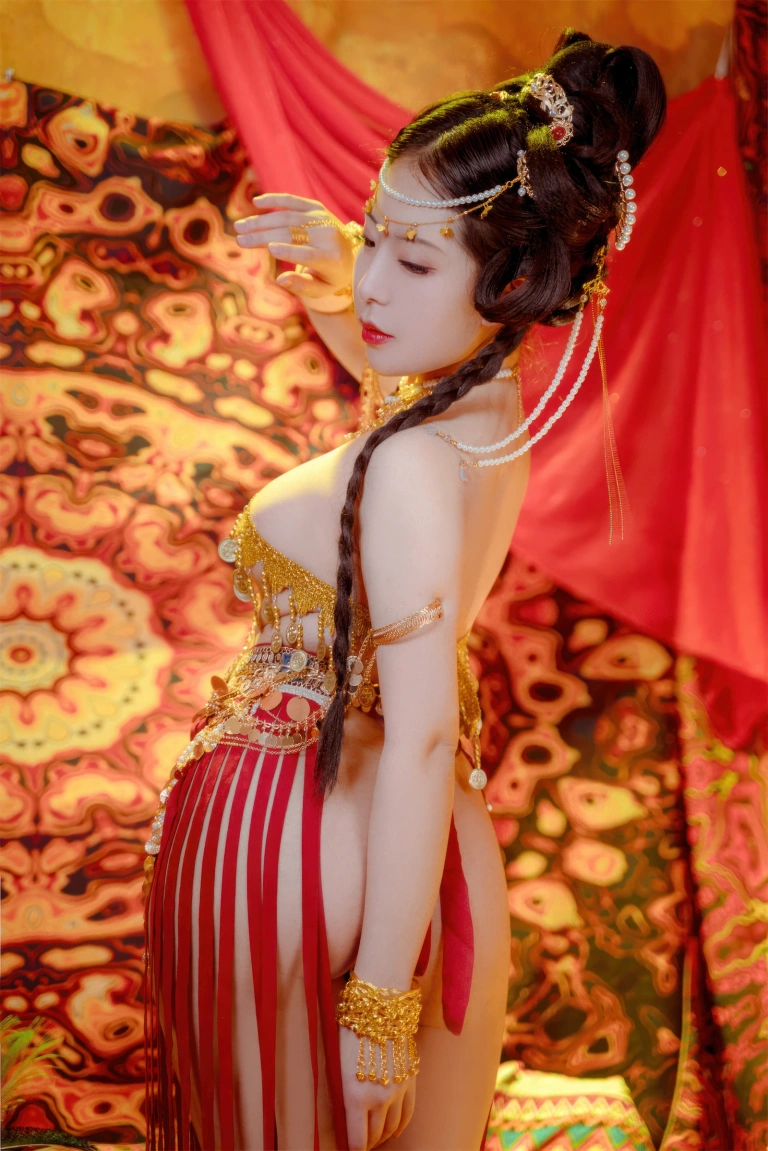 虎森森《梦入敦煌》主题写真：66张全套美图