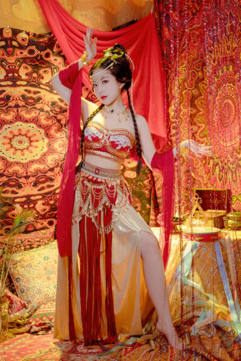 虎森森《梦入敦煌》主题写真：66张全套美图