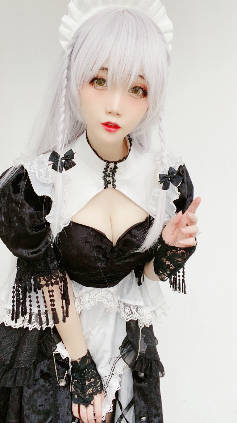 焖焖碳《舰长 碧蓝航线 赫敏》主题写真：31张全套美图