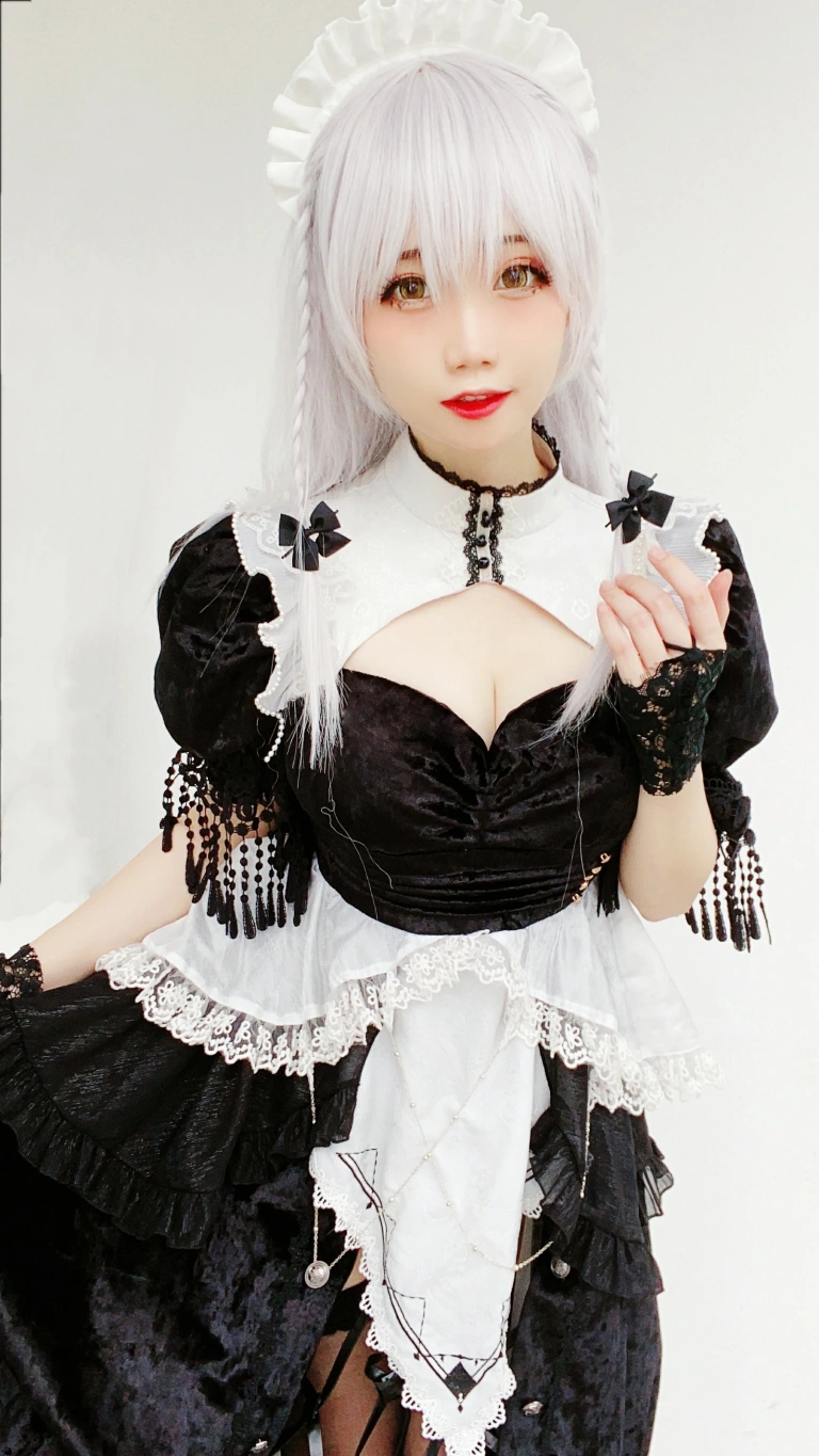 焖焖碳《舰长 碧蓝航线 赫敏》主题写真：31张全套美图