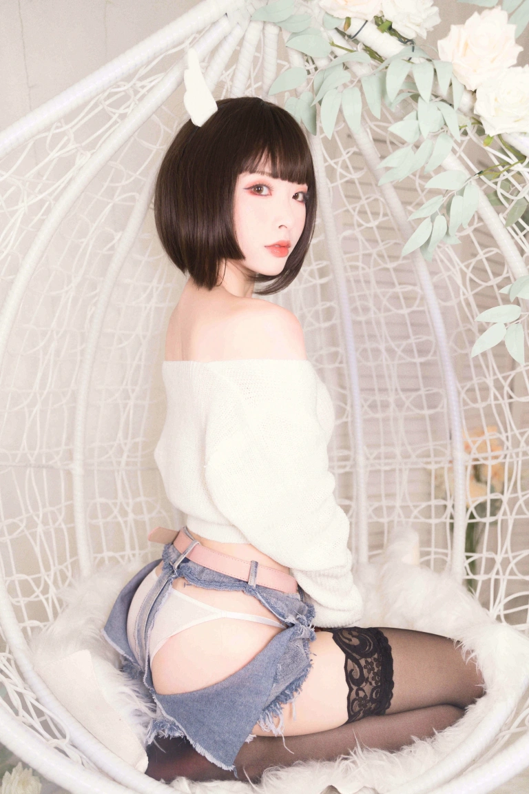 清水由乃《白色毛衣》主题写真：32张全套美图，含1个视频