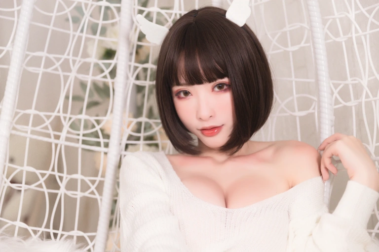 清水由乃《白色毛衣》主题写真：32张全套美图，含1个视频