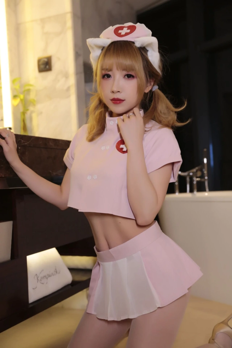 小女巫露娜《蜜桃乌龙茶》主题写真：61张全套美图