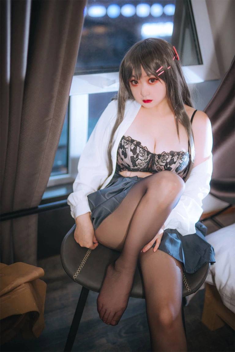 恩田直幸《麻衣学姐》主题写真：63张全套美图