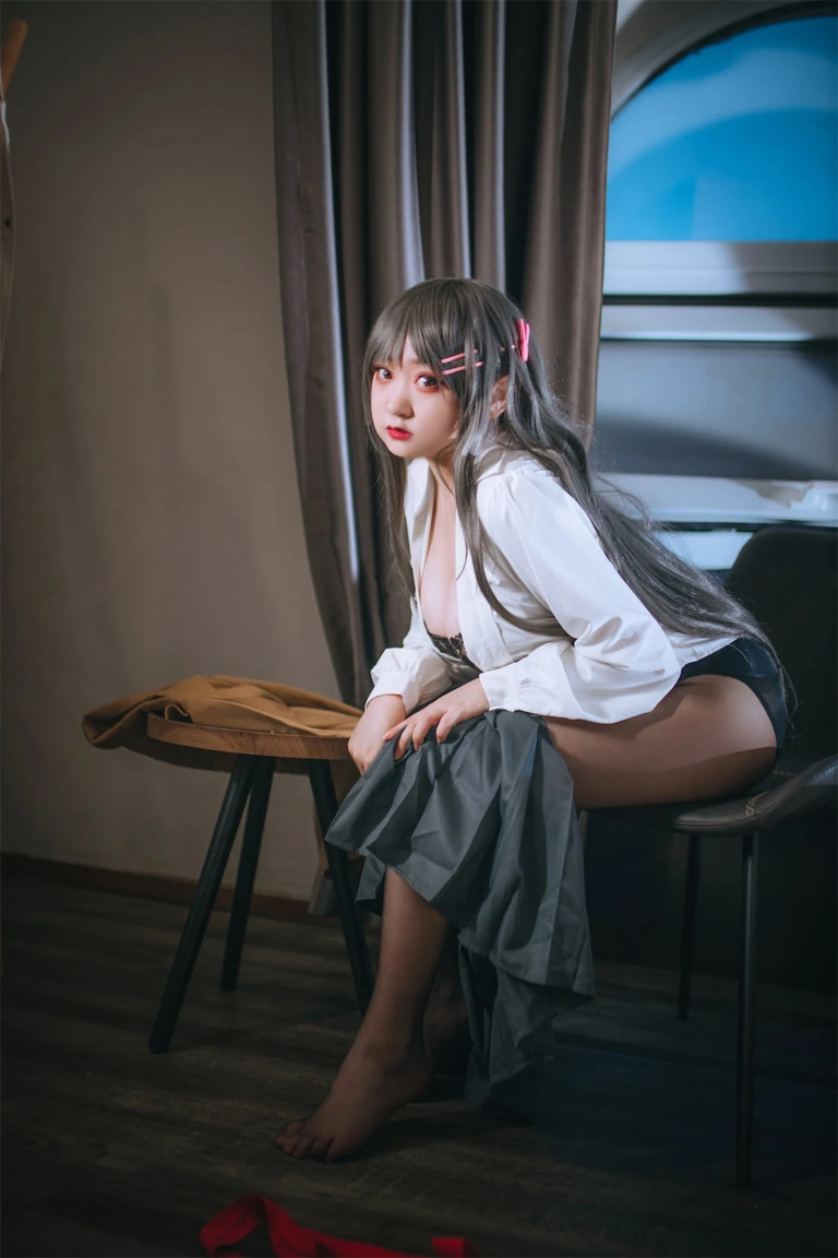恩田直幸《麻衣学姐》主题写真：63张全套美图
