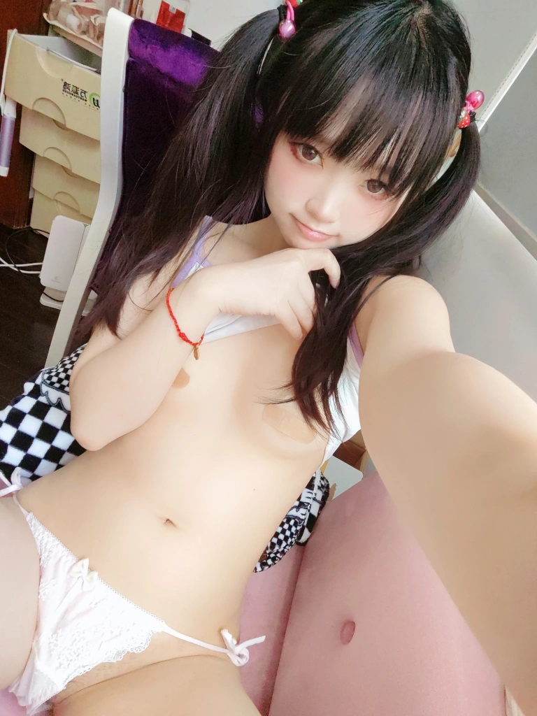 神沢永莉《ckt儿童节快乐》主题写真：68张全套美图，含1个视频
