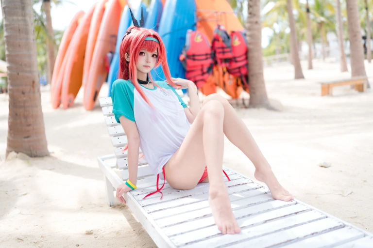 九柒喵《Nikke 拉毗泳装》主题写真：11张全套美图