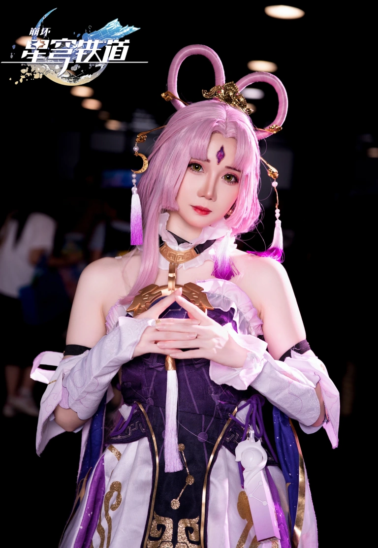 焖焖碳《符玄》主题写真：11张全套美图