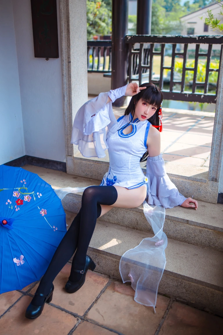 瓜希酱《碧蓝航线 逸仙》主题写真：22张全套美图