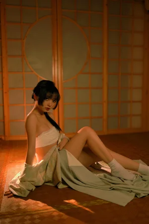 花铃《和服绳衣》主题写真：22张全套美图