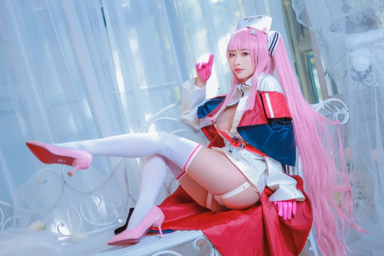 清水由乃《英仙座护士服》主题写真：52张全套美图
