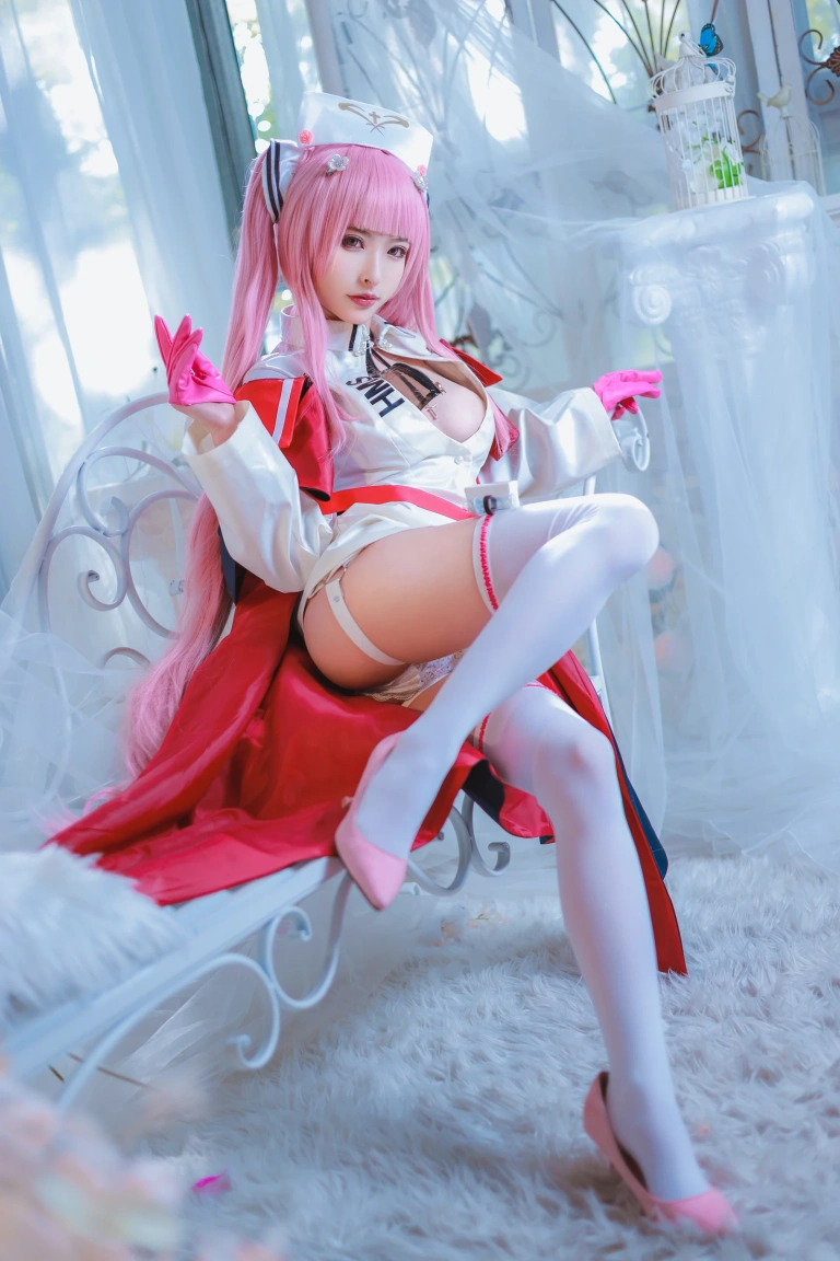 清水由乃《英仙座护士服》主题写真：52张全套美图