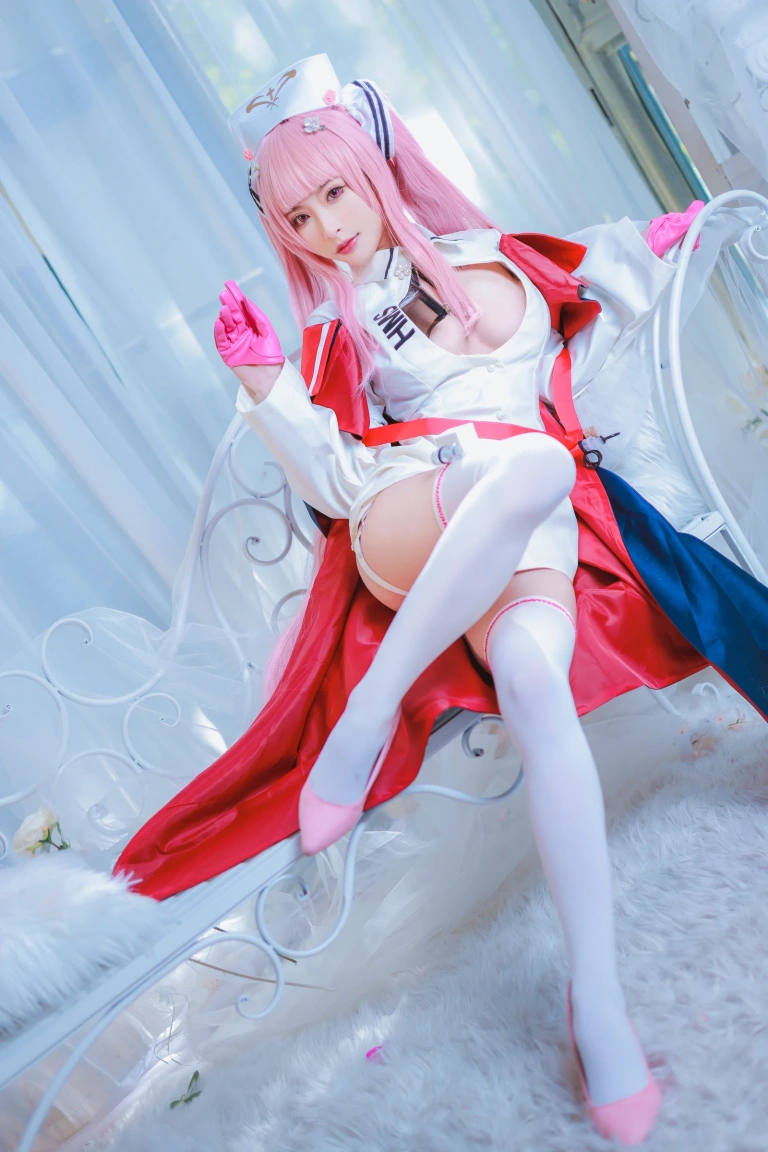 清水由乃《英仙座护士服》主题写真：52张全套美图