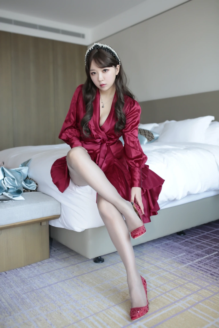 小女巫露娜《锡兰红茶》主题写真：99张全套美图
