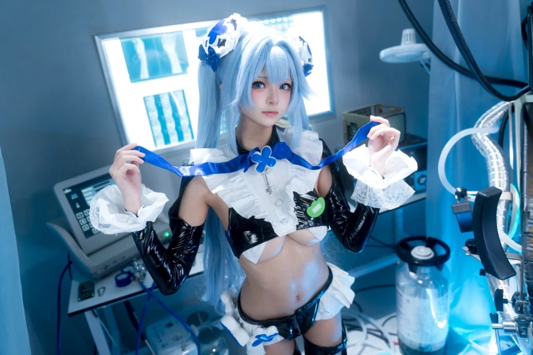 九柒喵《Nikke 汉赛尔》主题写真：38张全套美图