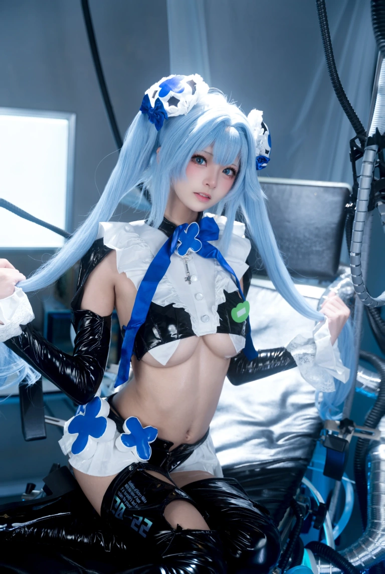 九柒喵《Nikke 汉赛尔》主题写真：38张全套美图