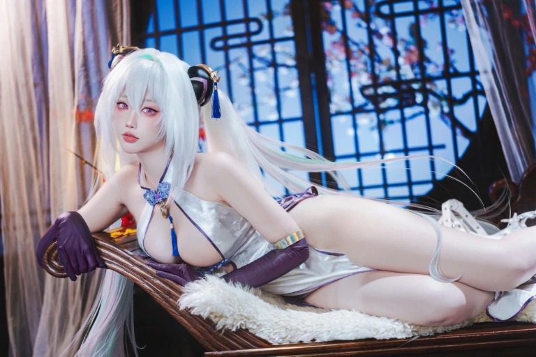宮本桜《碧蓝航线 奇尔沙治》主题写真：10张全套美图
