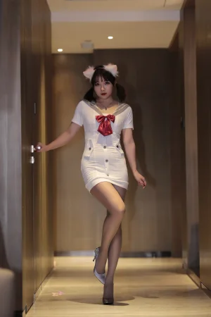 小女巫露娜《柠檬海盐》主题写真：130张全套美图