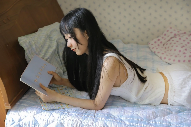 木棉棉《绵相随 亲亲我的宝贝》主题写真：14张全套美图