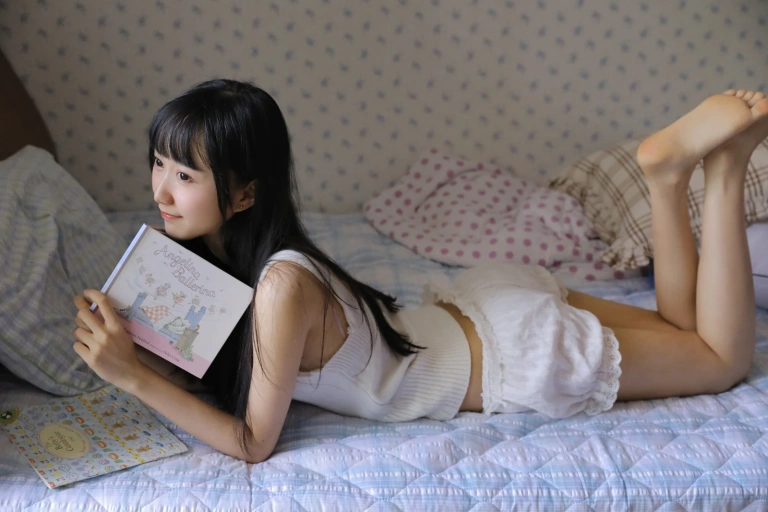 木棉棉《绵相随 亲亲我的宝贝》主题写真：14张全套美图