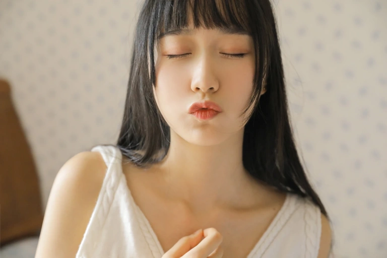 木棉棉《绵相随 亲亲我的宝贝》主题写真：14张全套美图