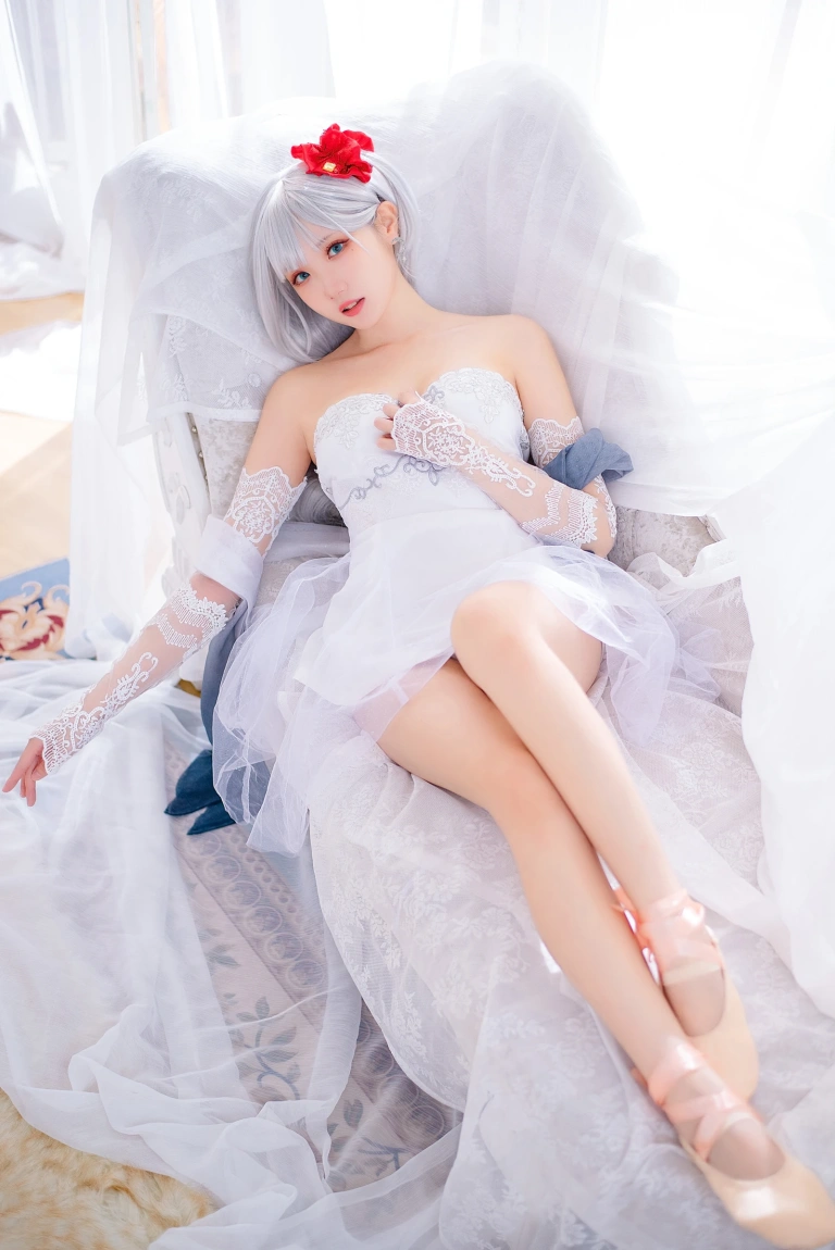 瓜希酱《翔鹤》主题写真：19张全套美图