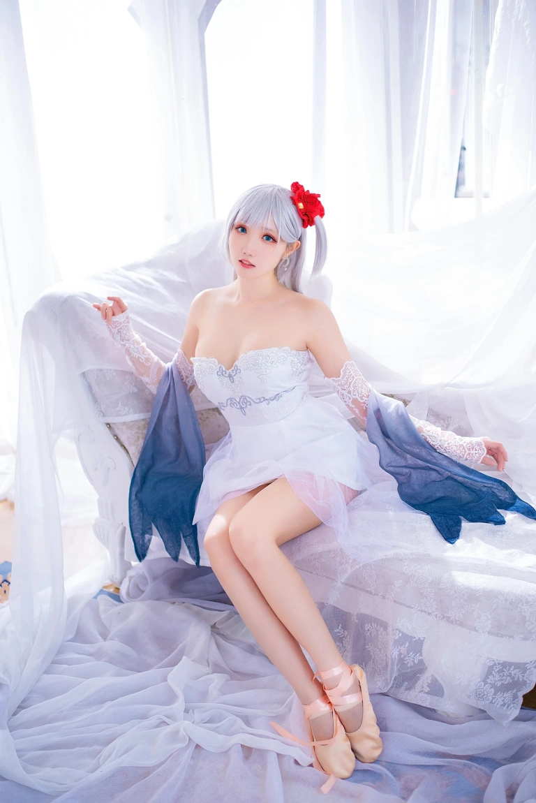 瓜希酱《翔鹤》主题写真：19张全套美图