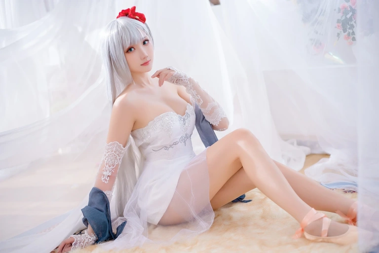 瓜希酱《翔鹤》主题写真：19张全套美图