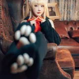 阿包也是兔娘《小猫咪能有什么坏心眼呢》主题写真：19张全套美图
