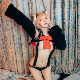阿包也是兔娘《小猫咪能有什么坏心眼呢》主题写真：19张全套美图