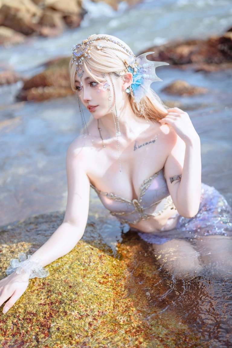 桃良阿宅《年年有鱼》主题写真：35张全套美图