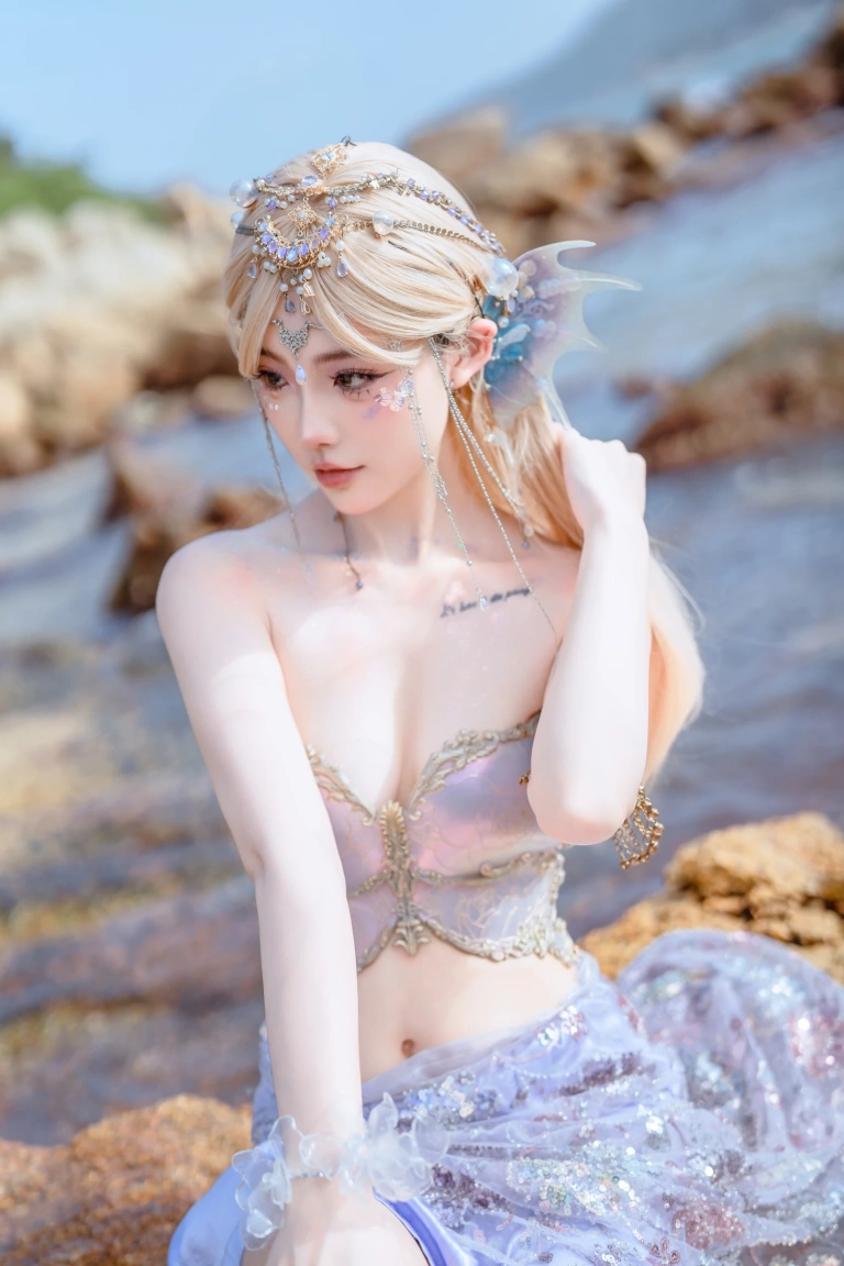 桃良阿宅《年年有鱼》主题写真：35张全套美图