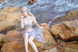 桃良阿宅《年年有鱼》主题写真：35张全套美图