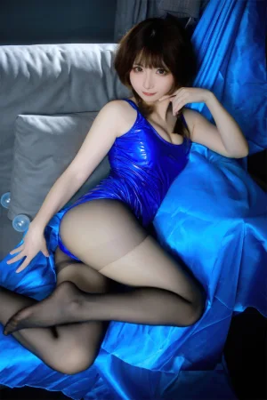 是三不是世《深蓝捆绑》主题写真：49张全套美图
