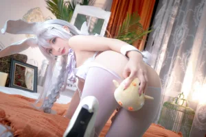 日奈娇(椎名莜)《恶毒 懒懒的白兔》主题写真：66张全套美图