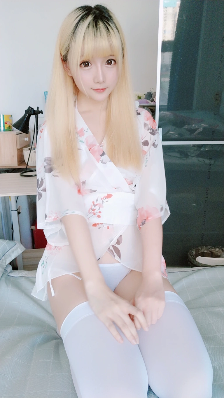 星之迟迟《定制 6-29 和服》主题写真：61张全套美图，含3个视频