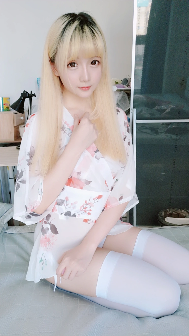 星之迟迟《定制 6-29 和服》主题写真：61张全套美图，含3个视频