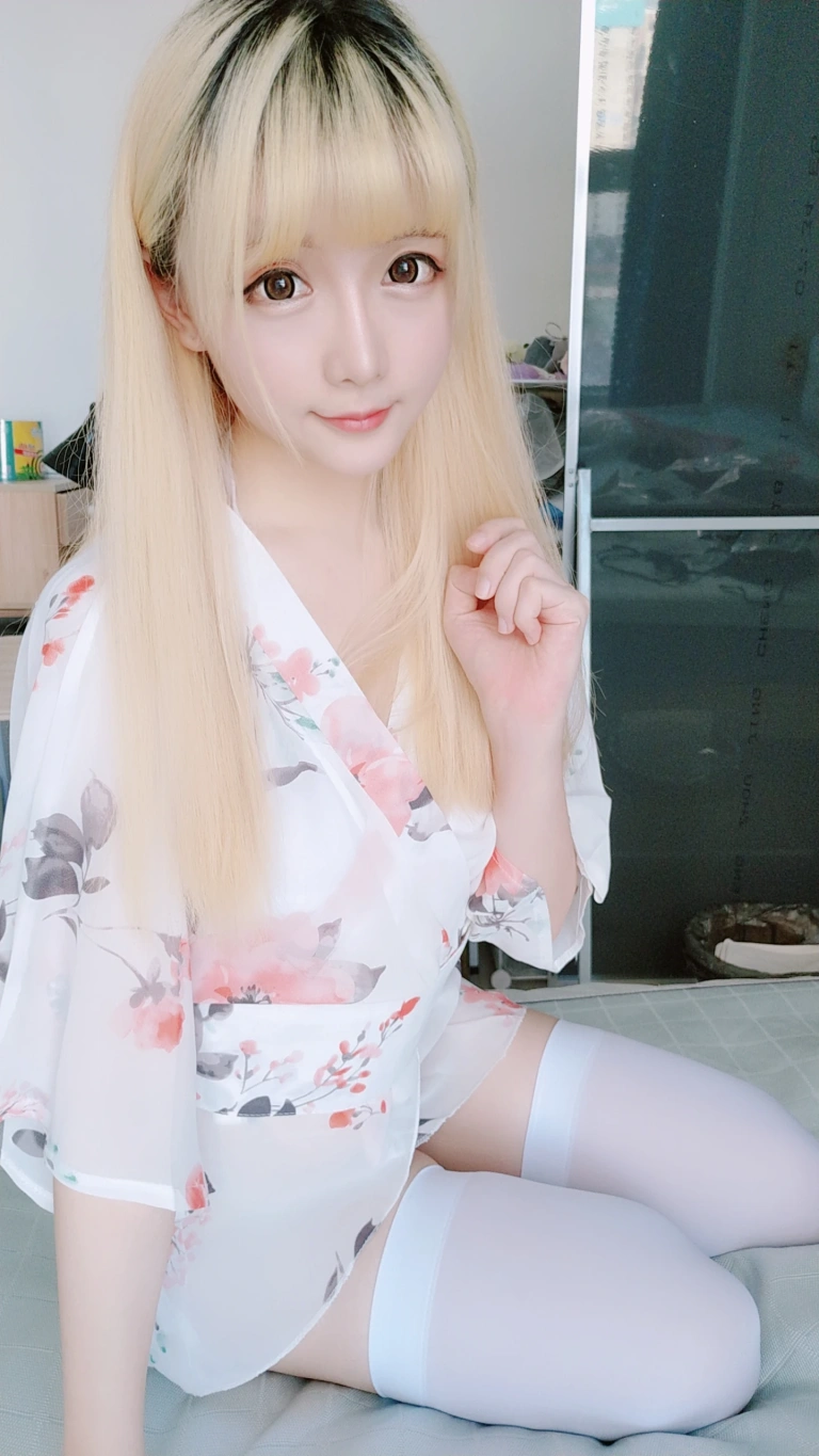 星之迟迟《定制 6-29 和服》主题写真：61张全套美图，含3个视频