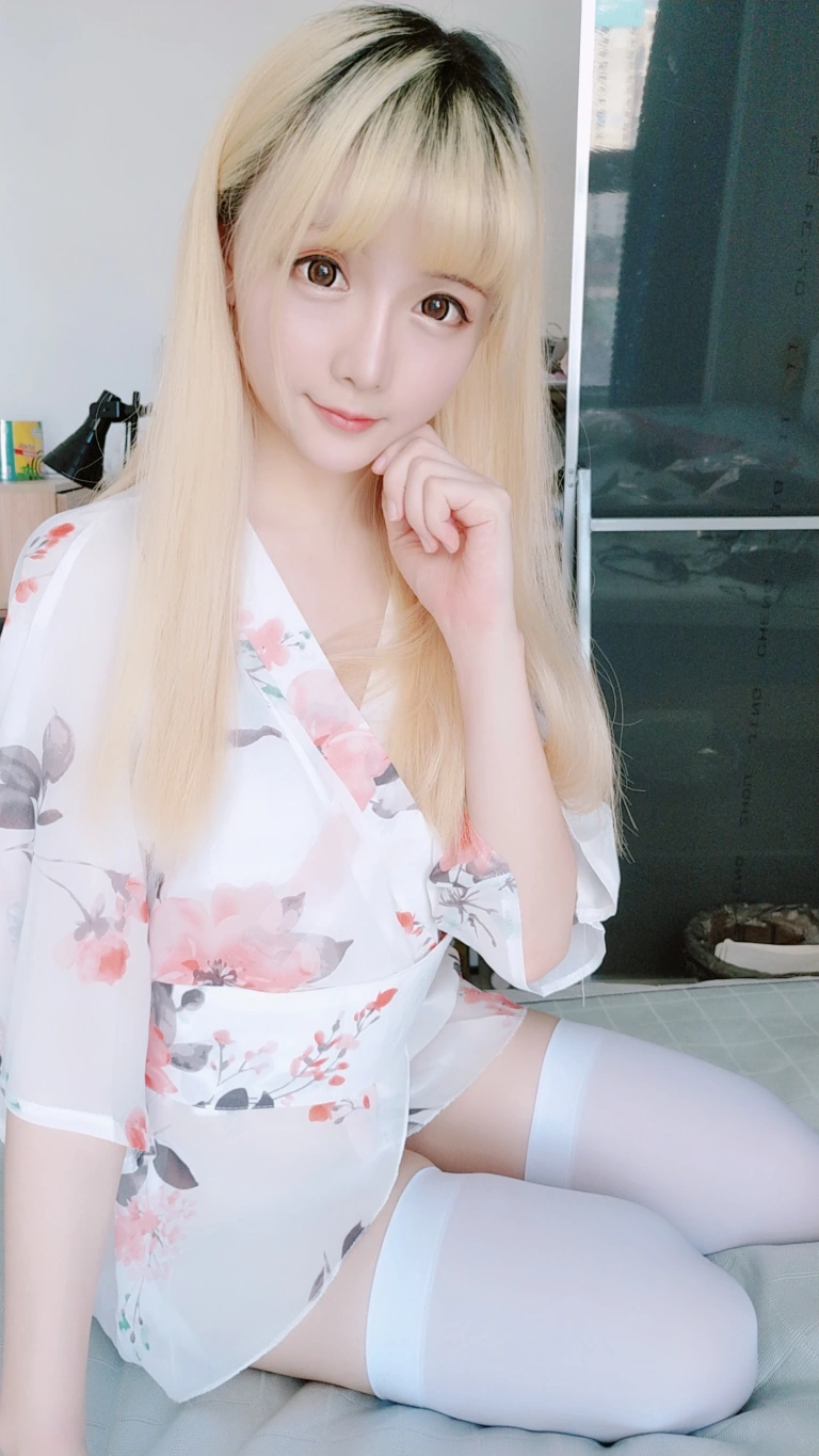 星之迟迟《定制 6-29 和服》主题写真：61张全套美图，含3个视频