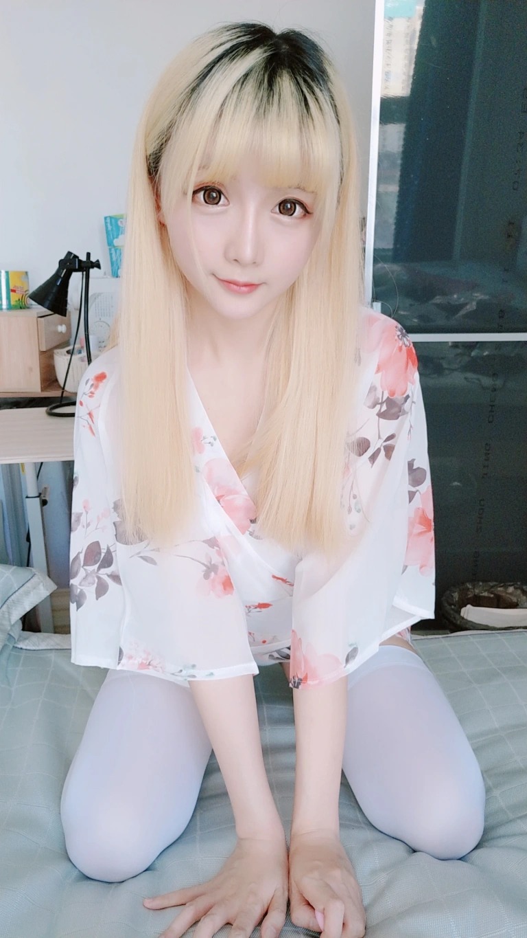 星之迟迟《定制 6-29 和服》主题写真：61张全套美图，含3个视频