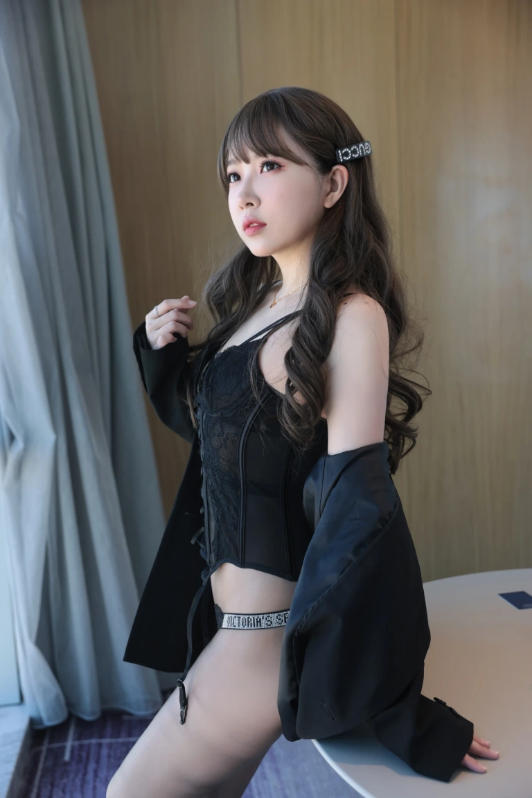 小女巫露娜《秋秋》主题写真：104张全套美图