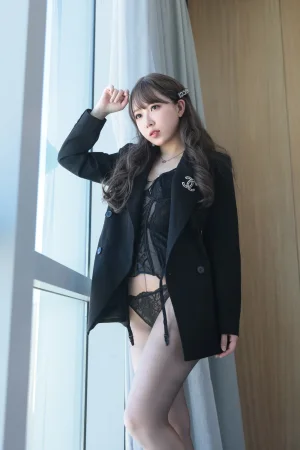 小女巫露娜《秋秋》主题写真：104张全套美图
