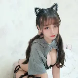 过期米线线喵《兽耳灰色》主题写真：16张全套美图