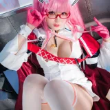 瓜希酱《英仙座护士》主题写真：20张全套美图