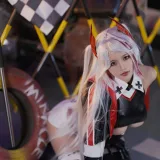 小仓千代《舰长图 赛车欧根》主题写真：21张全套美图