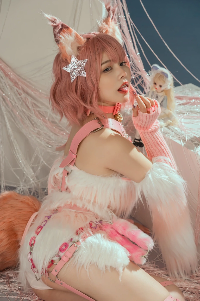 七月喵子《幻想兽娘集日食 蒂迟亚希》主题写真：24张全套美图